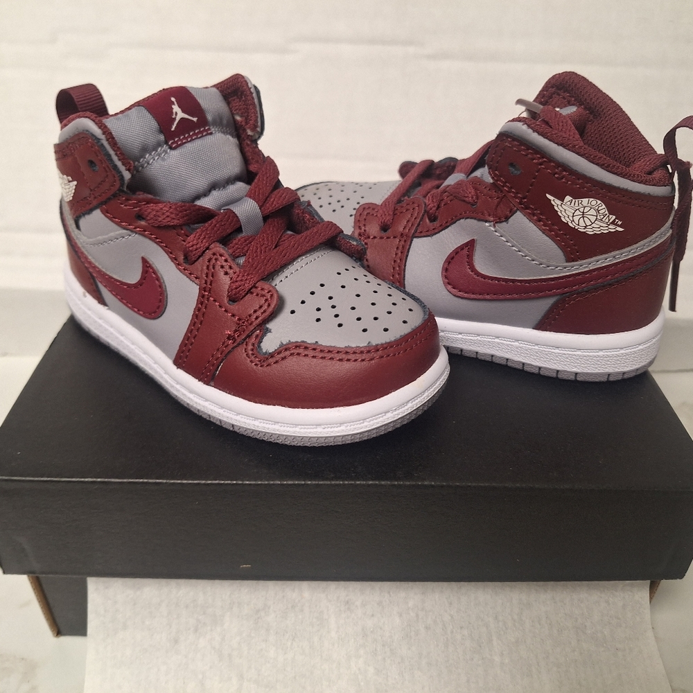 Kids Jordan 1 Cherrywood/Gray Mid Sneaker- New in box - 7C